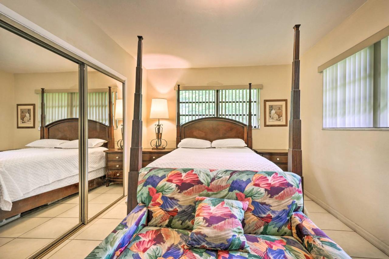 With Pool In Upscale Pinecrest Village Casa de férias
